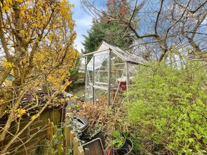 Photo 17- click for photo gallery